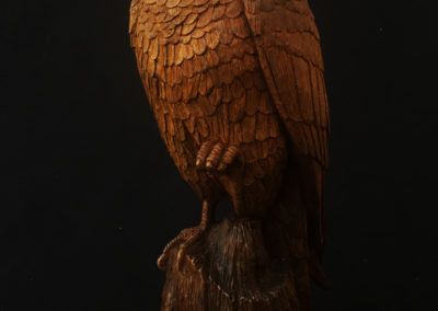 oiseau en bois sculpté